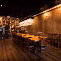 A photo of Burntwood Tavern - Bell Tower Shops restaurant
