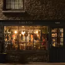 Una foto del restaurante Lola & Co Tapas