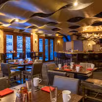 Alpine + Antlers at Beaver Creek Lodgeの写真