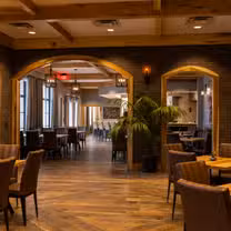 Foto von Hickory, at Nicewonder Farm & Vineyards Restaurant