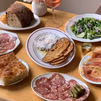 A photo of Ain't Nonna's restaurant