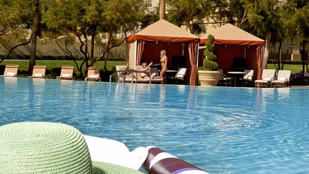 Sunset Station Cabanas and Daybeds - Poolside Cabanas & Daybeds at Sunset Station, Henderson, NV
