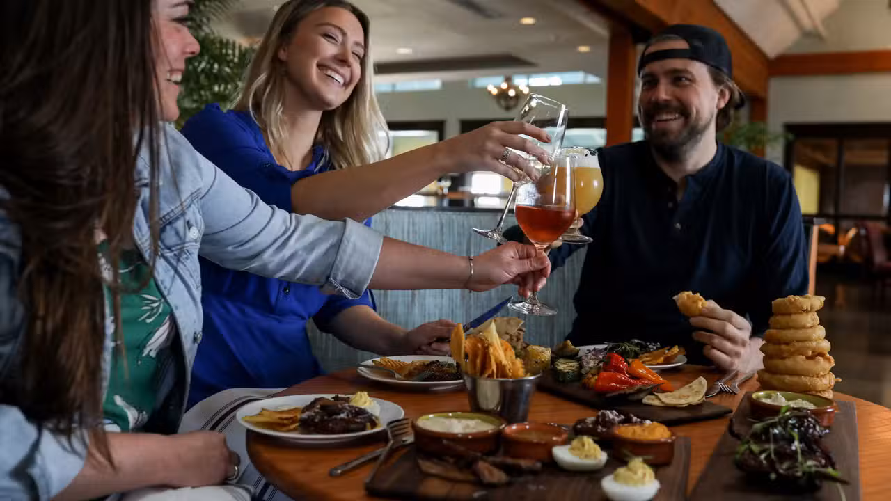 Comida - Newport Vineyards Overlook, Middletown, RI