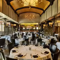 A photo of Al Biernat's - Oak Lawn restaurant