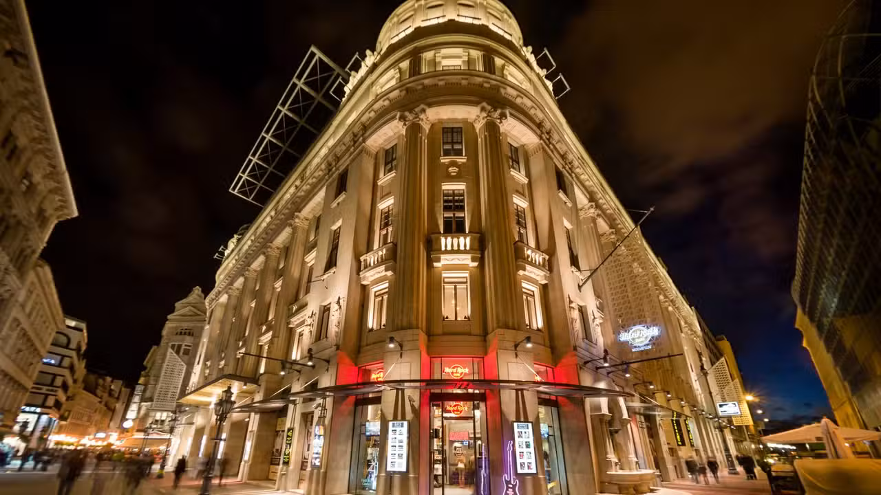 Exterior - Hard Rock Cafe - Budapest, Budapest, Pest