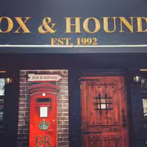 Una foto del restaurante Fox & Hounds British-American Pub