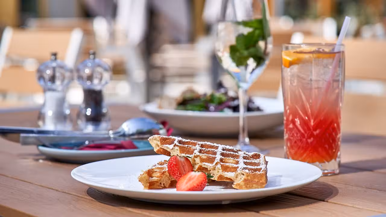 Das erste Restaurant der Berliner Kaffeerösterei - Das Restaurant der Berliner Kaffeerösterei am Stuttgarter Platz, Berlin, BE