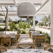 Een foto van restaurant Helios Restaurant at Four Seasons - Astir Palace Hotel Athens