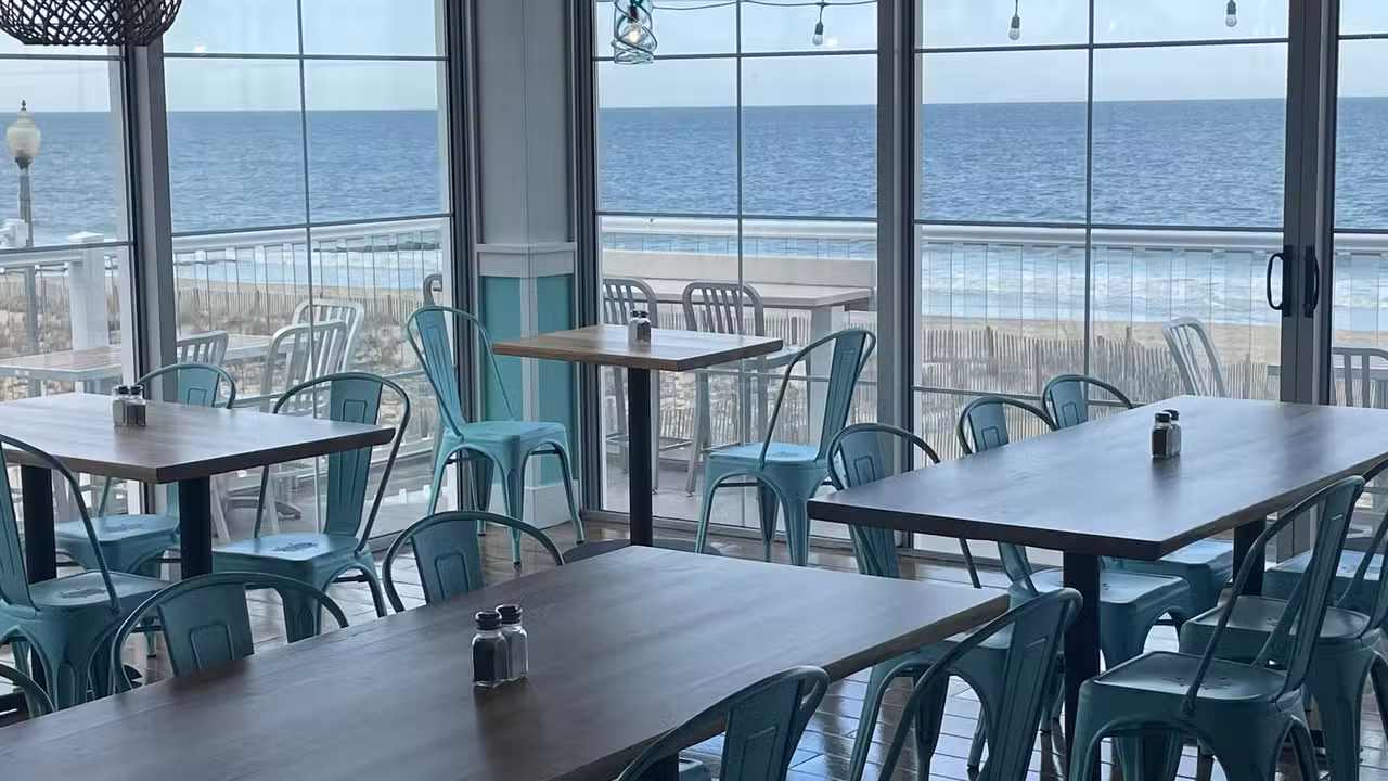 Prime Oceanfront Seating! - Above The Dunes, Rehoboth Beach, DE