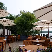 Water's Edge Wine Bar and Grill餐廳的相片