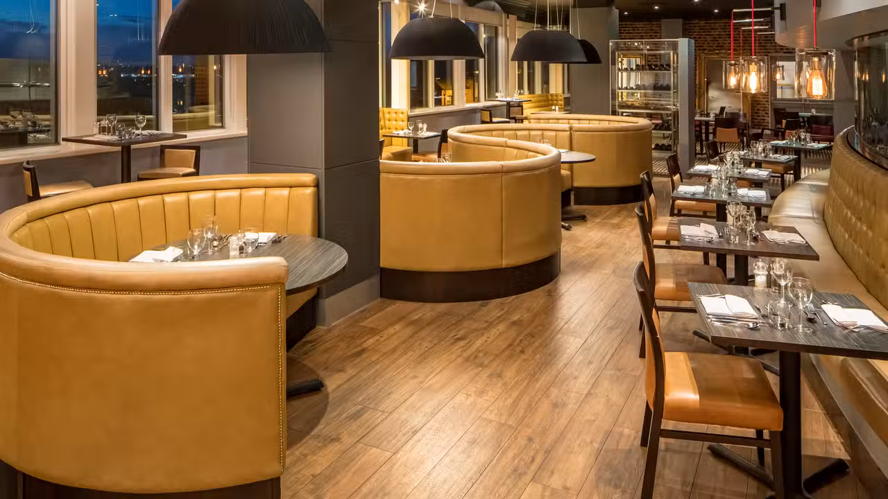 Interior - Stables Bar and Grill Restaurant @ Crowne Plaza Chester, Chester, Cheshire