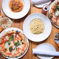 A photo of Eataly Silicon Valley - La Pizza & La Pasta restaurant