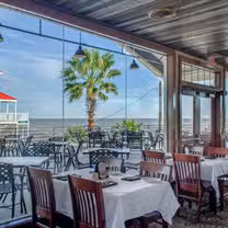 A photo of Landry’s Seafood House – New Orleans Lake Pontchartrain restaurant