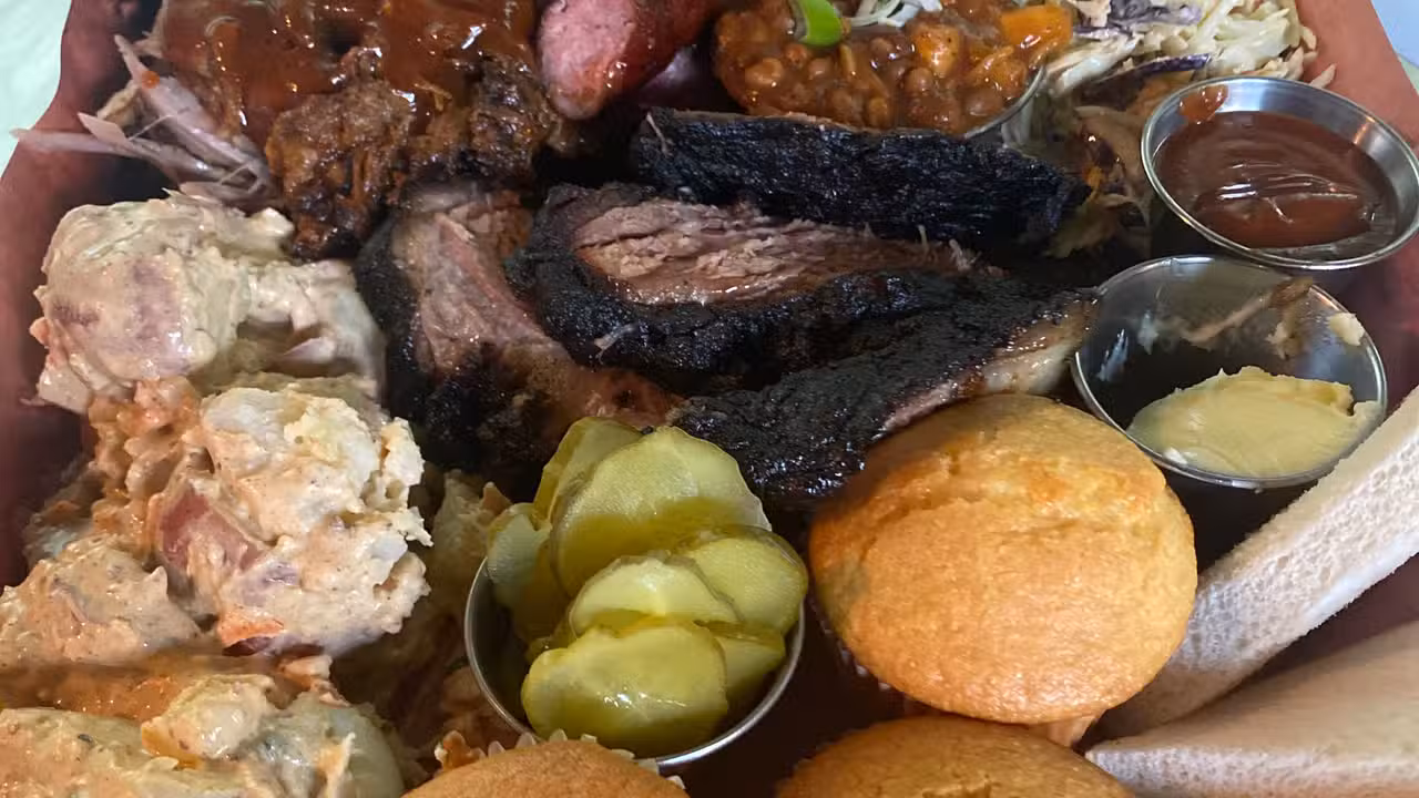 Vancouvers Best BBQ - Smoke and Bones BBQ, North Vancouver, BC