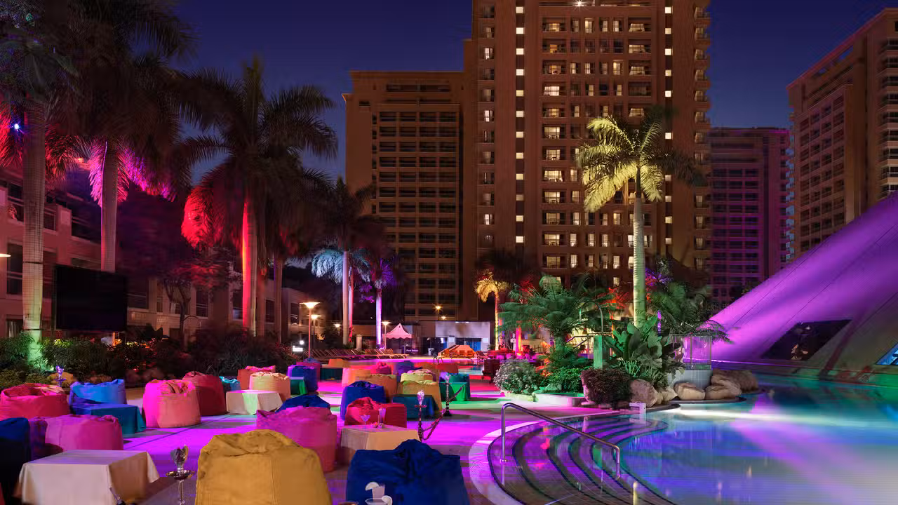 Pool Bar - Breeze Café, Cairo, Cairo