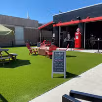 A photo of Rear End Gastropub & Garage restaurant