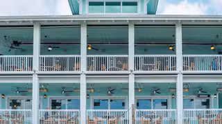 Een foto van restaurant The Point Waterfront Restaurant - Evie’s On The Bay