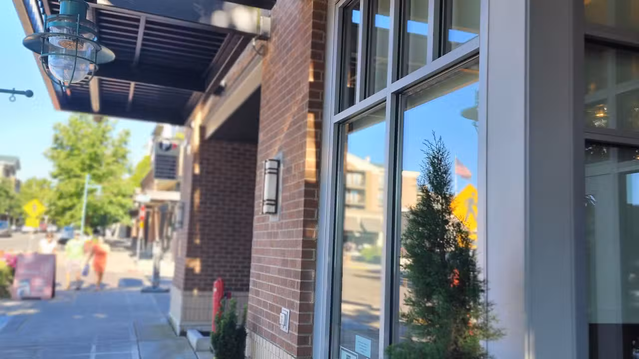 Exterior - Volterra Kirkland, Kirkland, WA