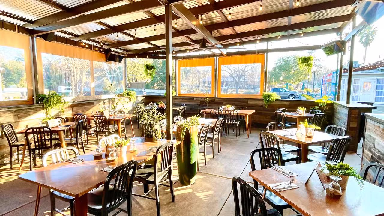 Binnenkant - Brahma Bar & Grill, Fair Oaks, CA