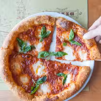A photo of Pizzeria Mozza restaurant