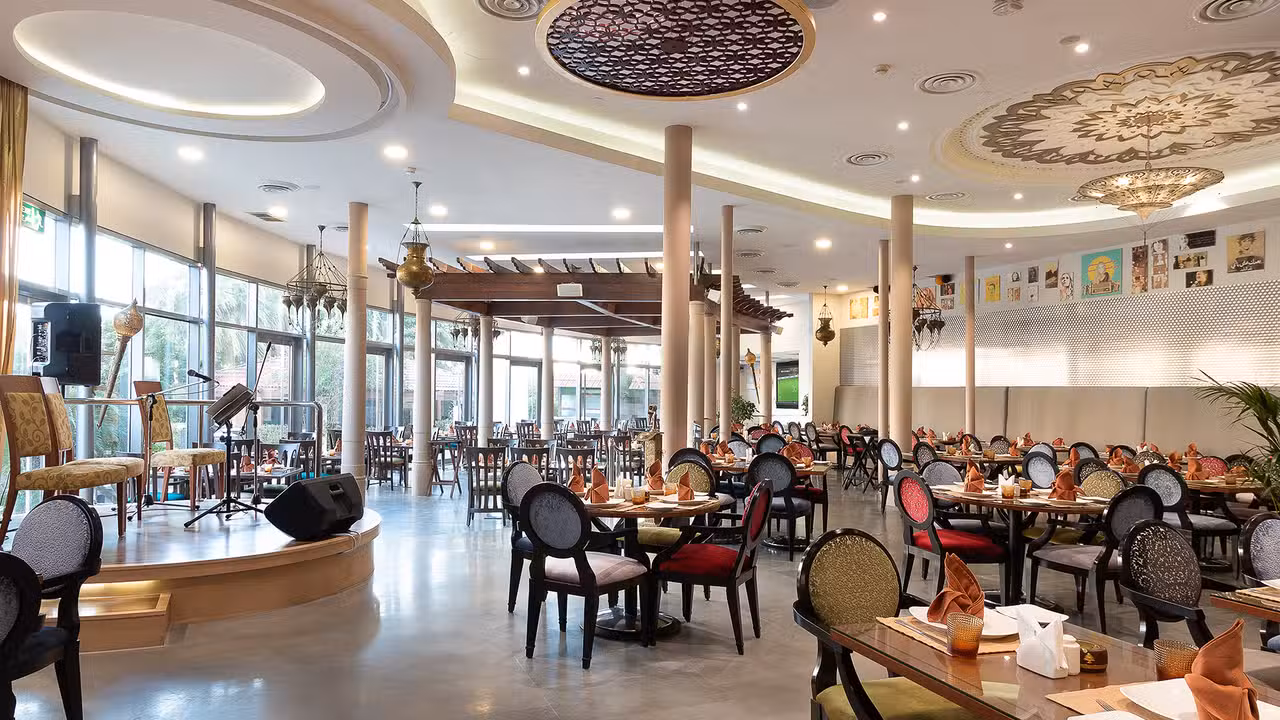 Ayam Zaman Lebanese Restaurant Main Hall - Ayam Zaman - Holiday Inn Kuwait, Kuwait, Kuwait
