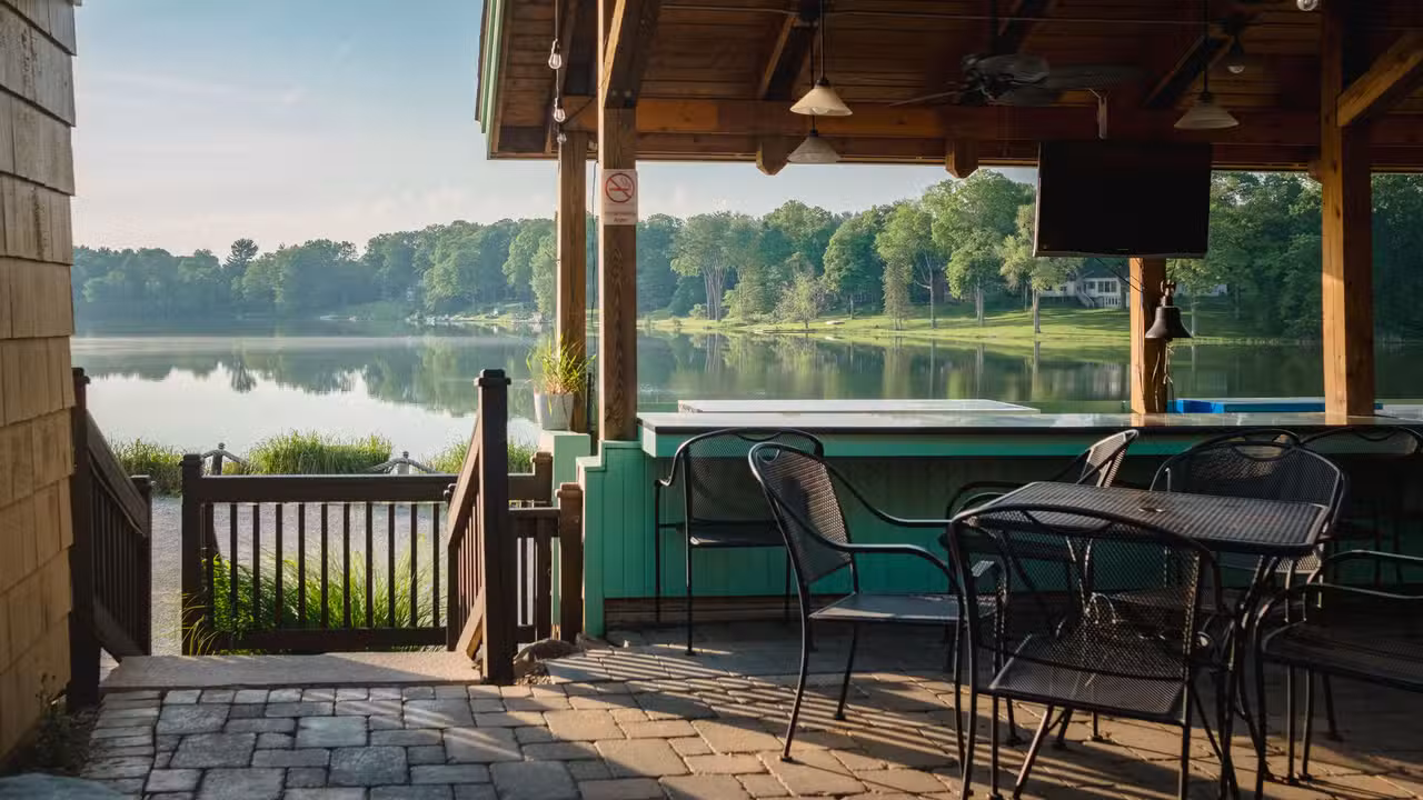 Exterior - The Lake House Kitchen + Bar, Kent, OH