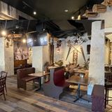 Cover image for Crockett Tavern