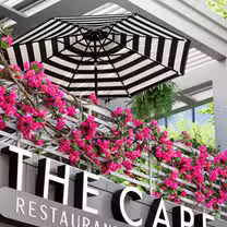 Una foto del restaurante The Cape Restaurant & Beach Bar