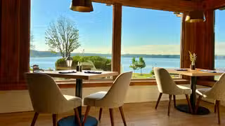 A photo of 1878 On The Lake restaurant