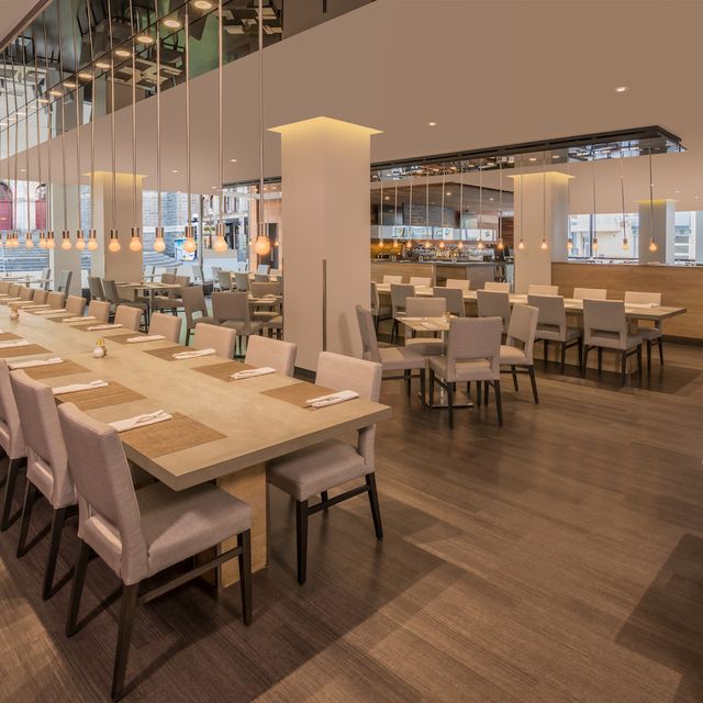 Table - Updated 2026, Quebec Restaurant in Québec, QC