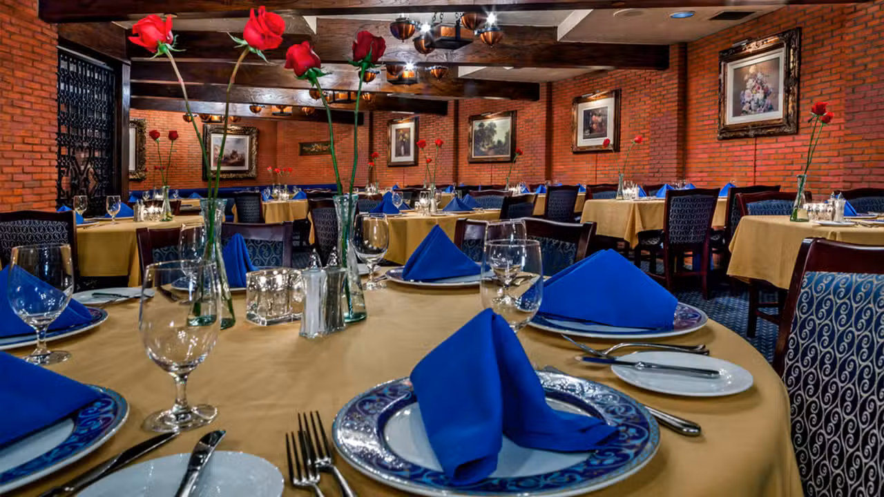 Hugo's Cellar Dining Room
 - Hugo's Cellar - Four Queens, Las Vegas, NV