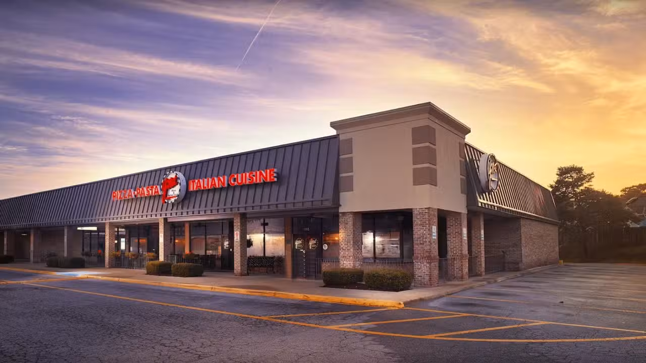 Exterior - YNot Italian - Great Neck, Virginia Beach, VA