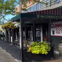 Una foto del restaurante McCormick's Pub & Restaurant