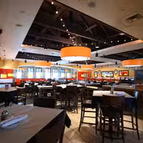 A photo of Romano's Macaroni Grill - Montrose restaurant