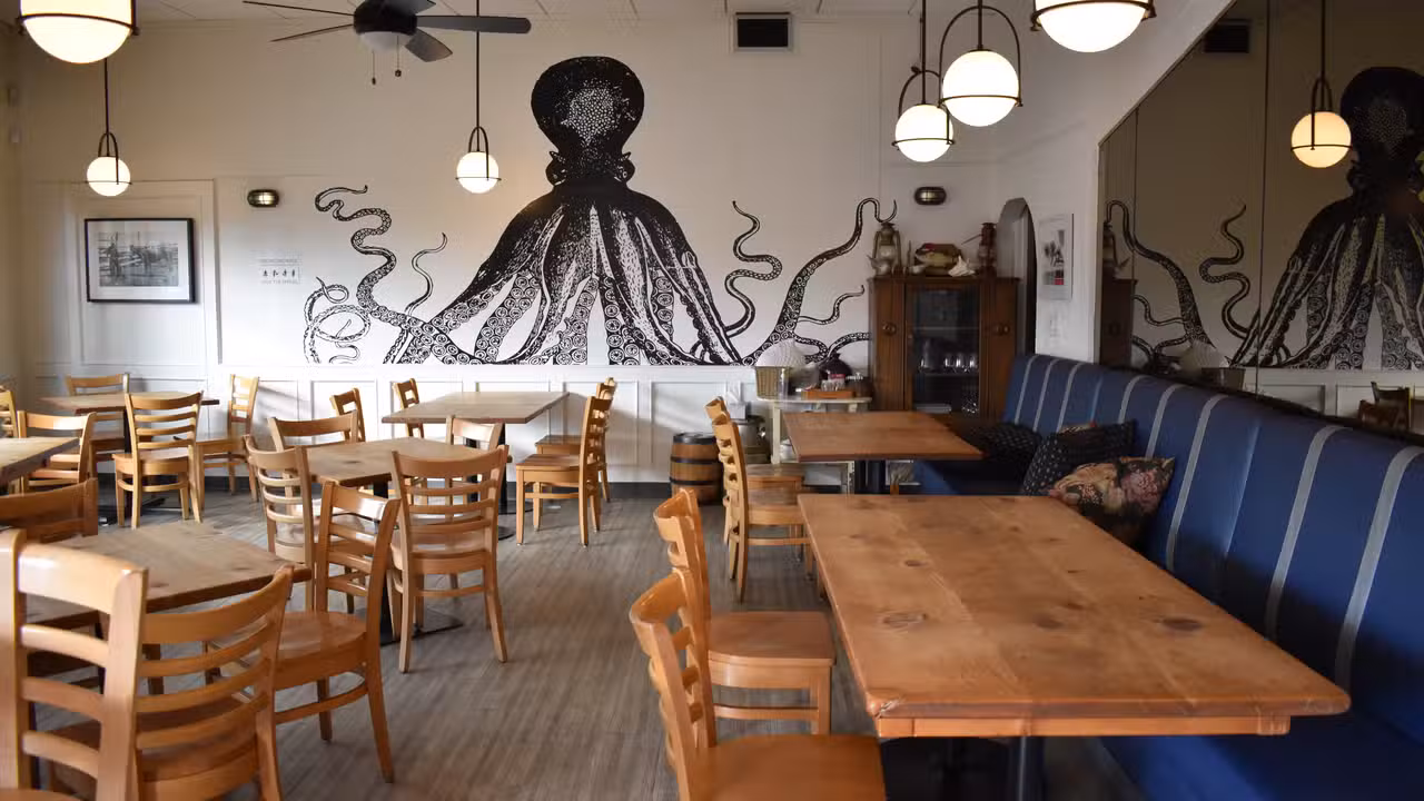 Big Fish & Open Range - Renfrew, Calgary, AB