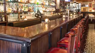 Una foto del restaurante George Martin The Original