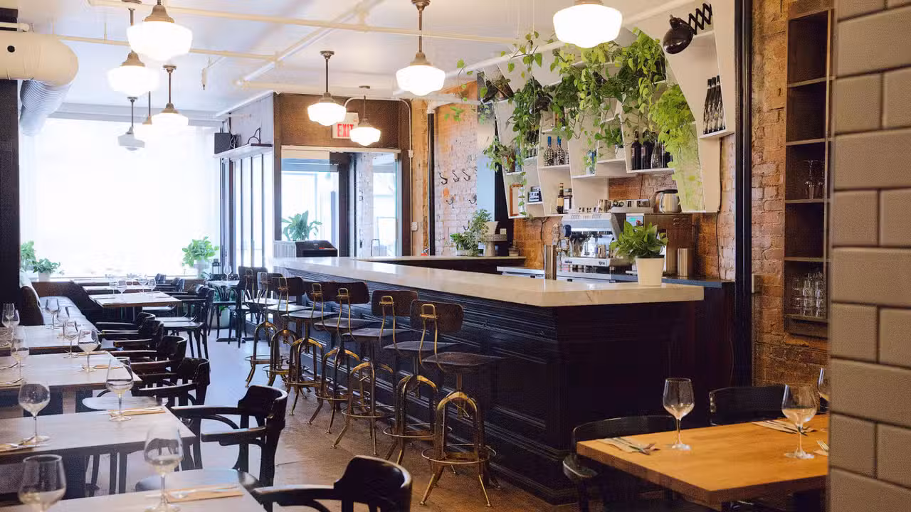 Binnenkant - Buono Roncy, Toronto, ON