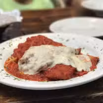 Una foto del restaurante Michaelangelo’s Restaurant of Arthur Ave
