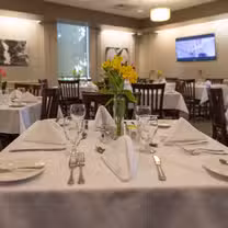 A photo of 200 Monroe restaurant