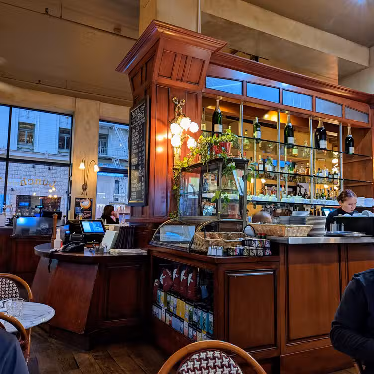 Binnenkant - Cafe de la Presse, San Francisco, CA