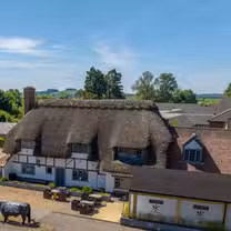 A photo of The Chequers at Burcot restaurant