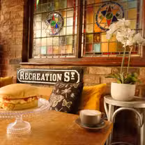 A photo of Plonkers Bar & Bistro restaurant