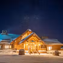 A photo of Everett's 8800 restaurant