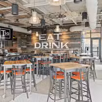 Una foto del restaurante Tavern in the Square - Cranston