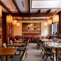 A photo of Jumbo Thai Restaurant & Bar restaurant