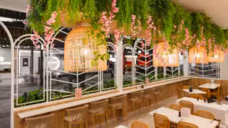 A photo of L'Oasis Cafe & Restaurant restaurant