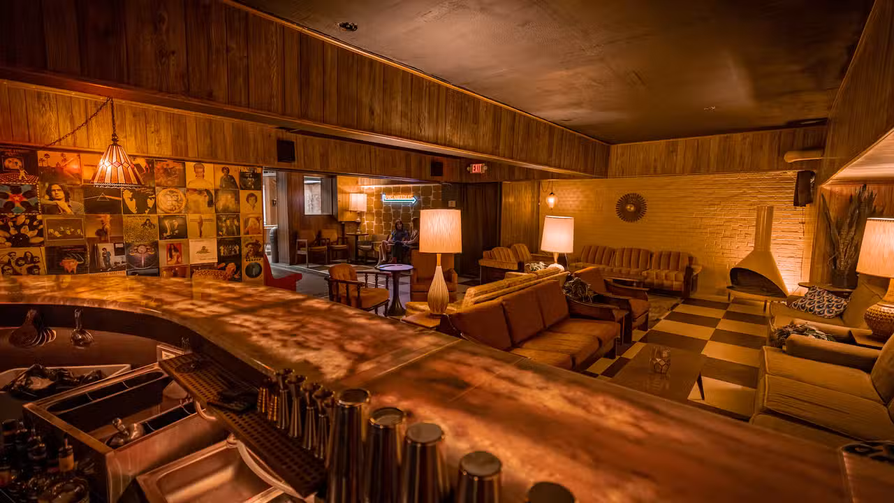 Interior - Pins & Needles - Lakewood, Lakewood, OH