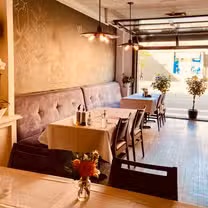 A photo of 12 Tables restaurant