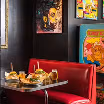 Une photo du restaurant Stella's Lounge