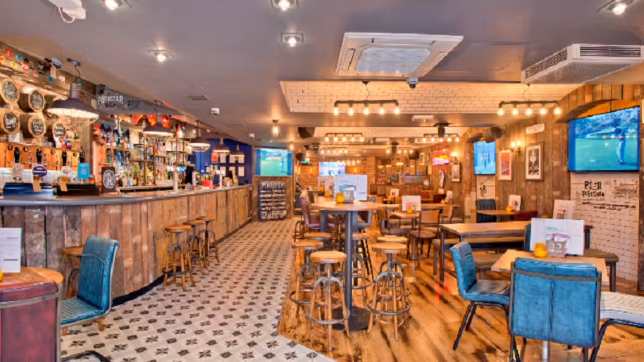 Interior - George Street Tap Hove, Hove, East Sussex